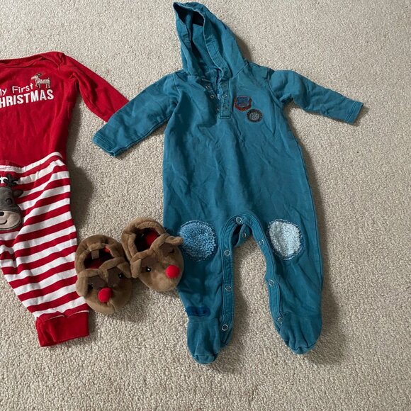 13 Piece Baby Boy Bundle  Sleepers  , Swaddle and First Christmas ! - Picture 9 of 10